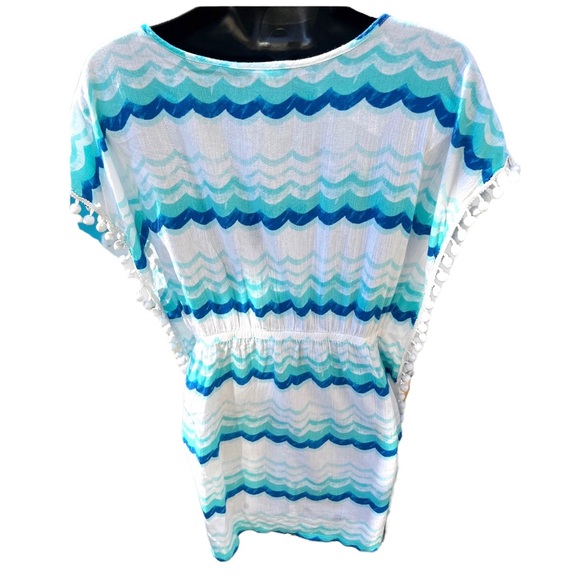 White and Blue Wave Beach Cover Up - Picture 2 of 14